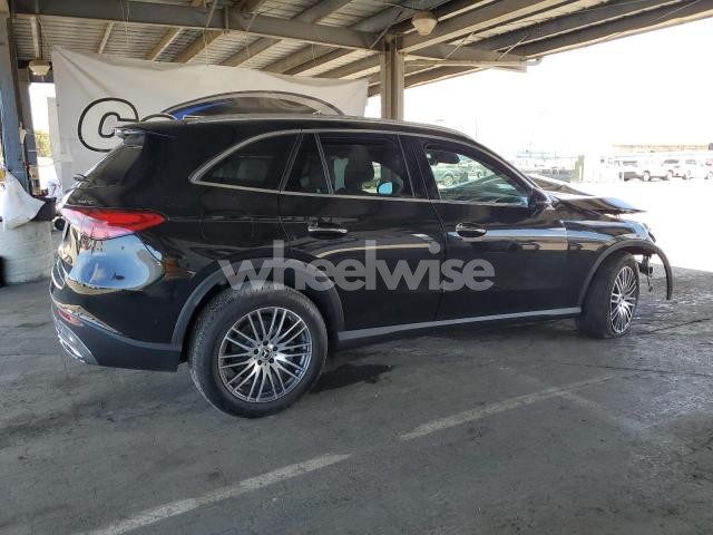 Photo 2 of 2024 MERCEDES-BENZ GLC 300 4MATIC (VIN W1NKM4HB6RF221714)