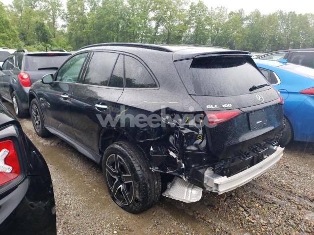 Photo 2 of 2024 MERCEDES-BENZ GLC 300 4MATIC (VIN W1NKM4HB6RU039913)