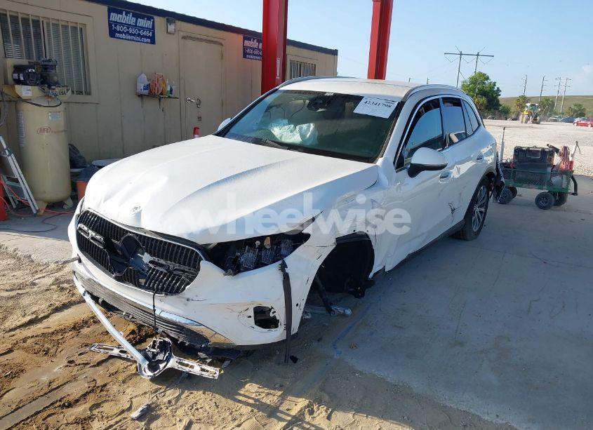 Photo 2 of 2025 Mercedes-benz Glc 300 4MATIC SUV (VIN W1NKM4HB6SF267002)