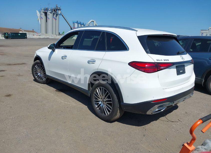Photo 3 of 2023 Mercedes-benz Glc 300 4MATIC SUV (VIN W1NKM4HB7PF043941)