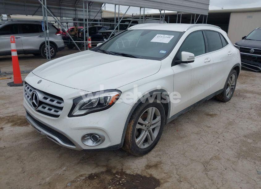 Photo 2 of 2020 Mercedes-benz Gla 250 (VIN W1NTG4EB3LU040525)