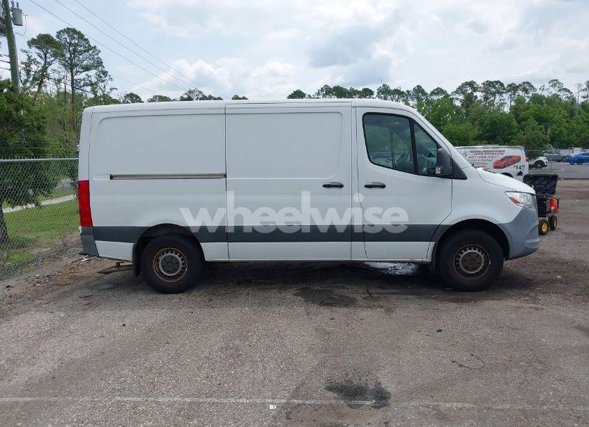 Photo 13 of 2020 Mercedes-benz Sprinter 2500 STANDARD ROOF I4 (VIN W1W40BHY0LT025205)