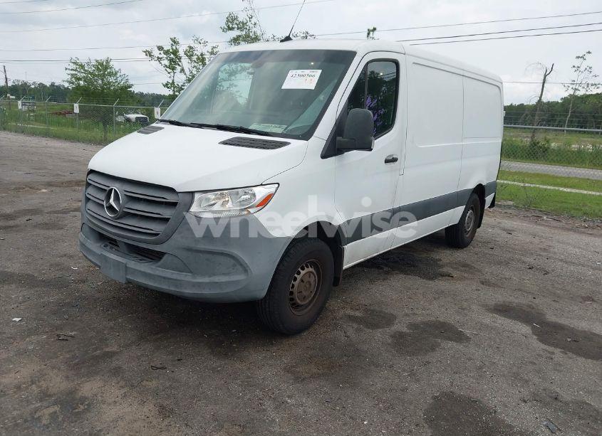 Photo 2 of 2020 Mercedes-benz Sprinter 2500 STANDARD ROOF I4 (VIN W1W40BHY0LT025205)