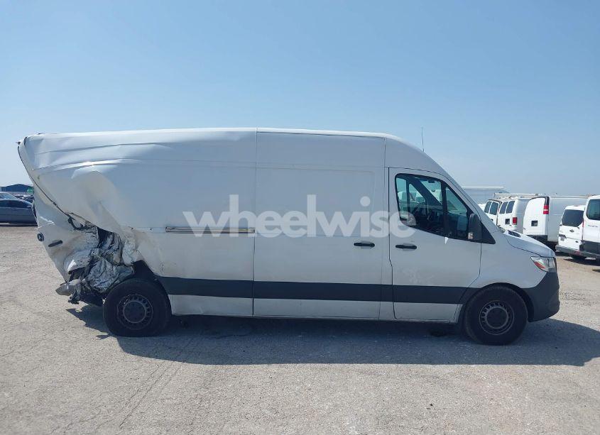 Photo 13 of 2021 Mercedes-benz Sprinter 2500 HIGH ROOF I4 DIESEL (VIN W1W4DCHY9MT048400)