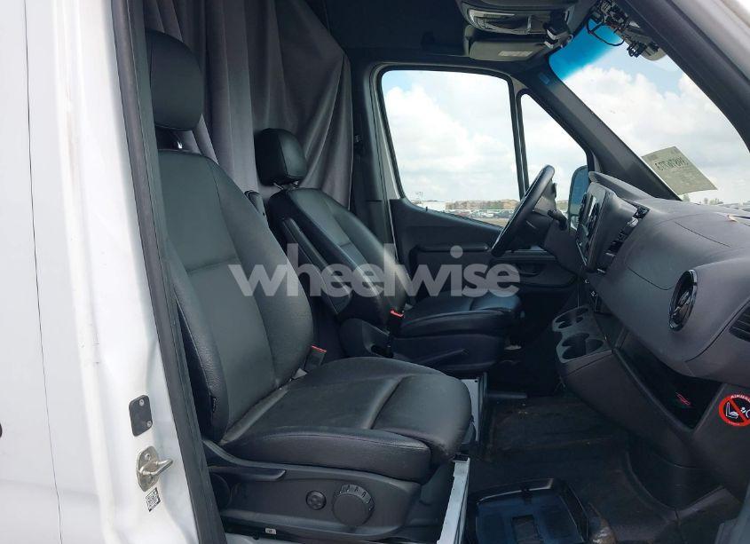 Photo 20 of 2021 Mercedes-benz Sprinter 2500 HIGH ROOF I4 DIESEL (VIN W1W4DCHY9MT048400)