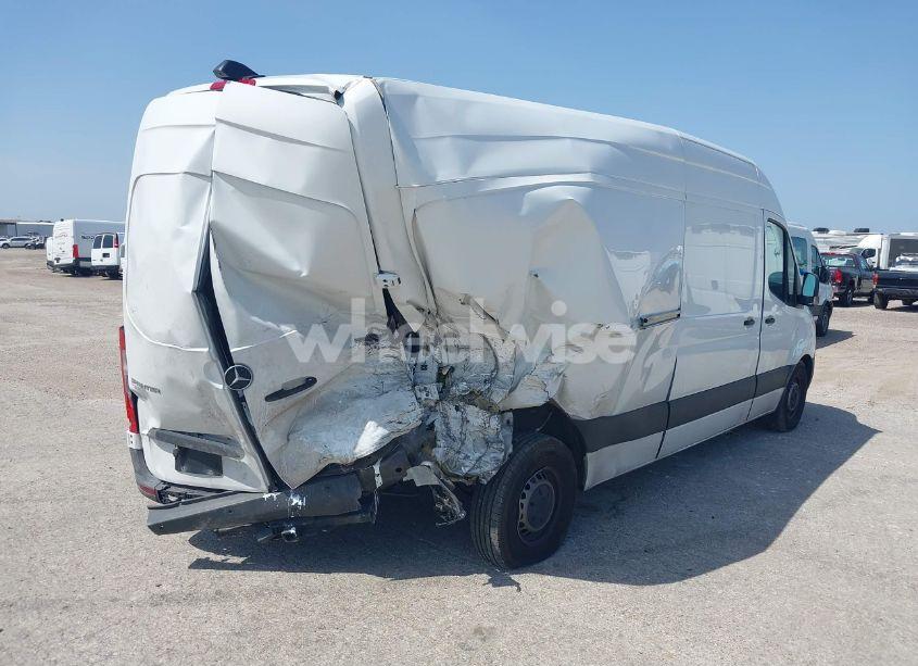 Photo 4 of 2021 Mercedes-benz Sprinter 2500 HIGH ROOF I4 DIESEL (VIN W1W4DCHY9MT048400)