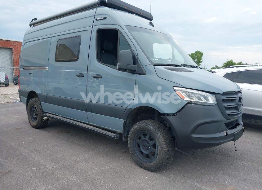 2023 Mercedes-benz Sprinter 2500 STANDARD ROOF V6 (VIN W1W4EBVY7MP424550) main photo