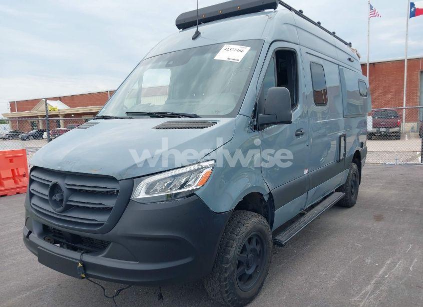 Photo 2 of 2023 Mercedes-benz Sprinter 2500 STANDARD ROOF V6 (VIN W1W4EBVY7MP424550)