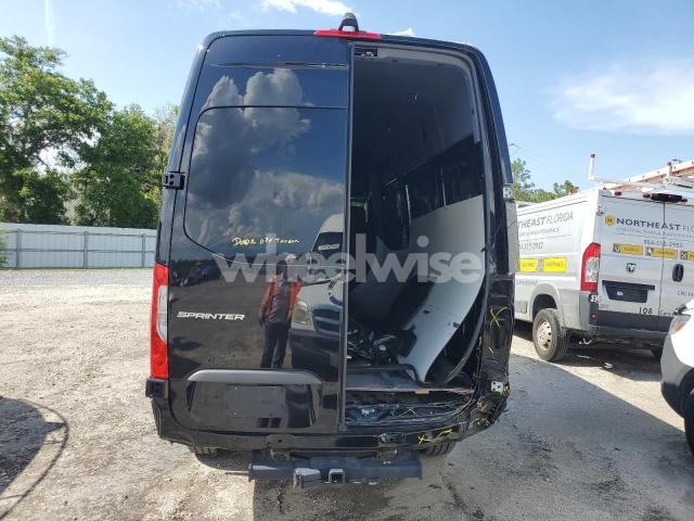 Photo 3 of 2024 MERCEDES-BENZ SPRINTER 2500 (VIN W1W4NCVY9RT162275)