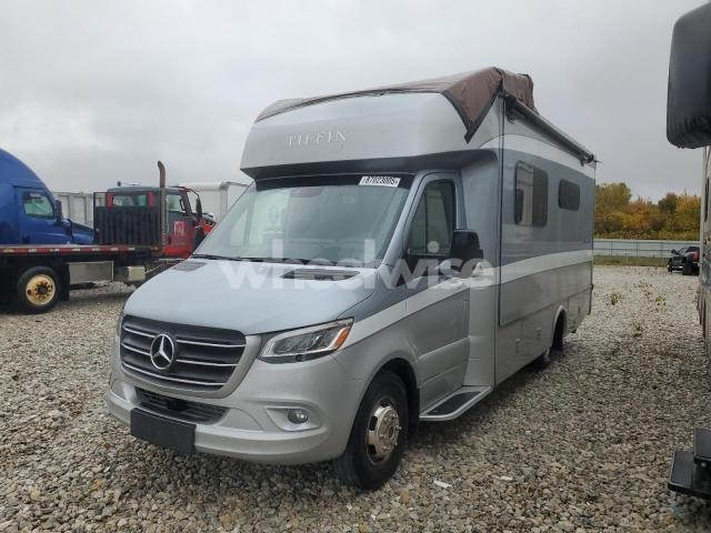 Photo 10 of 2022 MERCEDES-BENZ SPRINTER 3500 (VIN W1X8E33Y4MN176078)