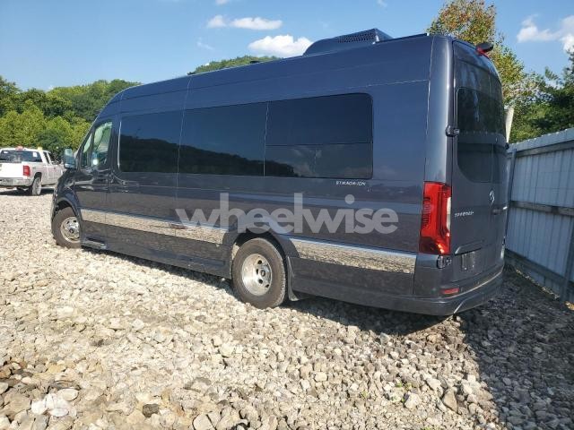 Photo 4 of 2022 MERCEDES-BENZ SPRINTER 3500 (VIN W1X8ED3Y1NT111675)