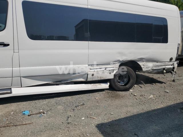 Photo 2 of 2020 MERCEDES-BENZ SPRINTER 3500 (VIN W1X8ED3Y5LT042714)