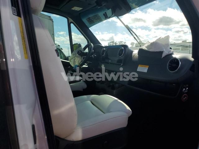 Photo 10 of 2023 MERCEDES-BENZ SPRINTER 3500 (VIN W1X8N33Y1PN251890)