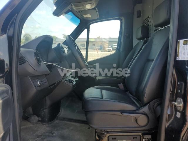 Photo 4 of 2022 MERCEDES-BENZ SPRINTER 2500 (VIN W1Y40BHY5NT107537)