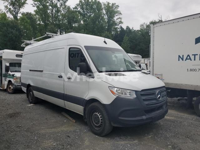 Photo 3 of 2022 MERCEDES-BENZ SPRINTER 2500 (VIN W1Y40CHY8NT084003)