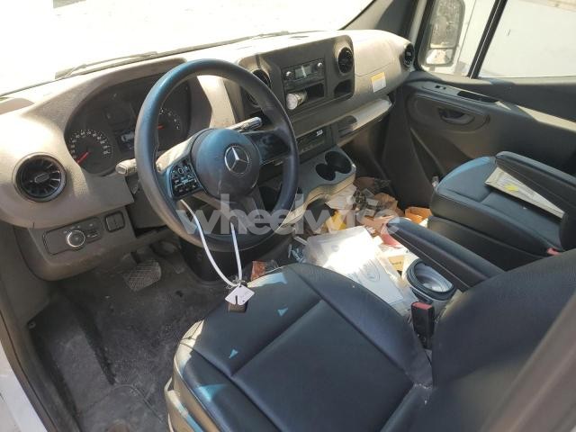 Photo 6 of 2022 MERCEDES-BENZ SPRINTER 2500 (VIN W1Y40CHY8NT084003)