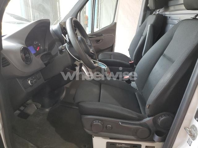 Photo 3 of 2021 MERCEDES-BENZ SPRINTER 2500 (VIN W1Y4DDHY8MT052807)