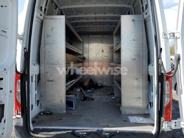 Photo 2 of 2022 MERCEDES-BENZ SPRINTER 2500 (VIN W1Y4EBHY2NT092478)