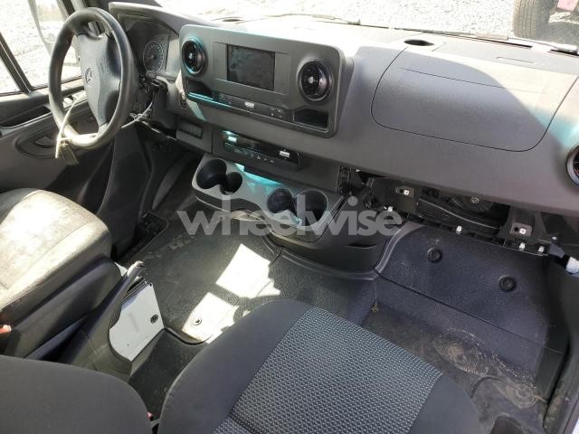 Photo 9 of 2022 MERCEDES-BENZ SPRINTER 2500 (VIN W1Y4EBHY2NT092478)