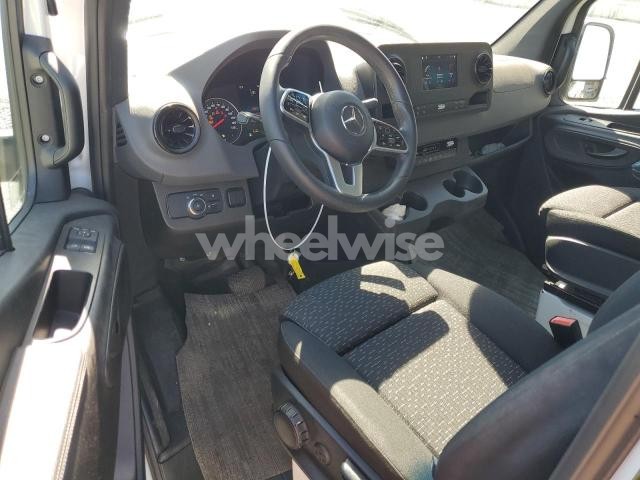 Photo 4 of 2021 MERCEDES-BENZ SPRINTER 2500 (VIN W1Y4EBHY3MT071945)