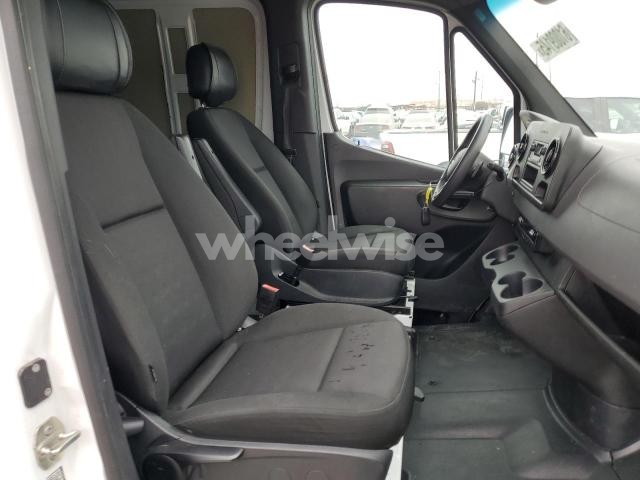 Photo 9 of 2022 MERCEDES-BENZ SPRINTER 2500 (VIN W1Y4ECHY3NT090115)