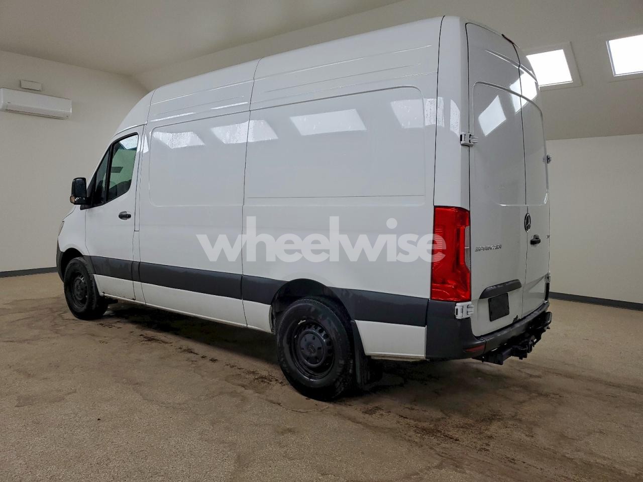 Photo 2 of 2025 MERCEDES-BENZ SPRINTER 2500 (VIN W1Y4KBHY3ST204063)