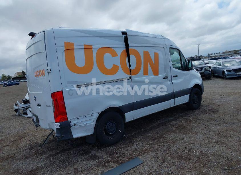 Photo 4 of 2023 Mercedes-benz Sprinter 2500 STANDARD ROOF 4-CYL DIESEL (VIN W1Y4KBHY7PT146269)