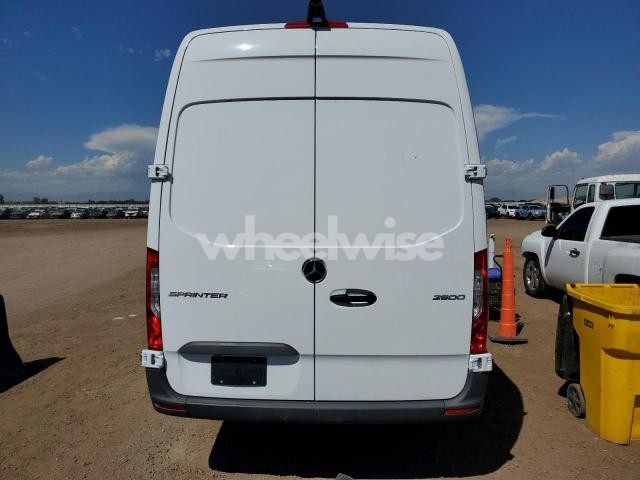 Photo 3 of 2024 MERCEDES-BENZ SPRINTER 2500 (VIN W1Y4KCHY4RT180131)