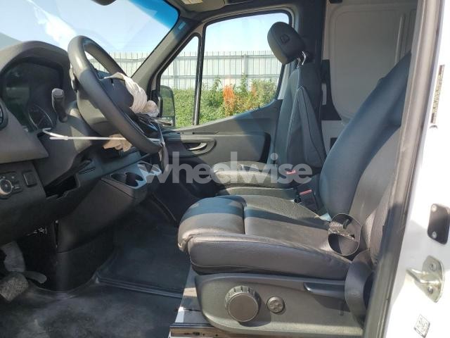 Photo 3 of 2024 MERCEDES-BENZ SPRINTER 2500 (VIN W1Y4KCHY7RT171018)
