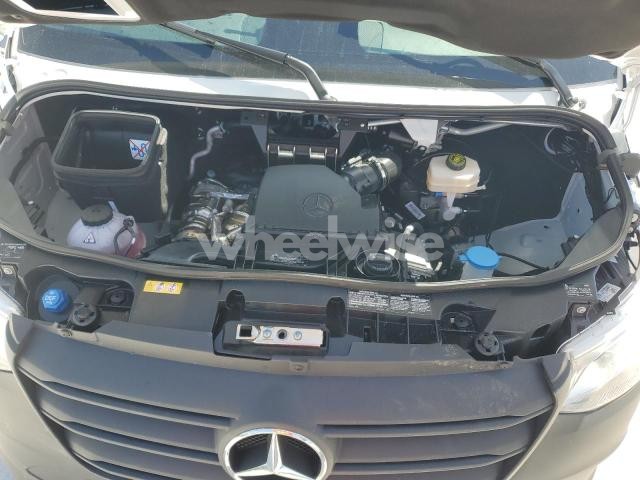 Photo 13 of 2025 MERCEDES-BENZ SPRINTER 2500 (VIN W1Y4KDHY0ST201472)