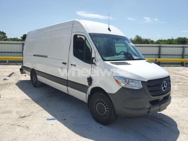 Photo 9 of 2025 MERCEDES-BENZ SPRINTER 2500 (VIN W1Y4KDHY0ST201472)