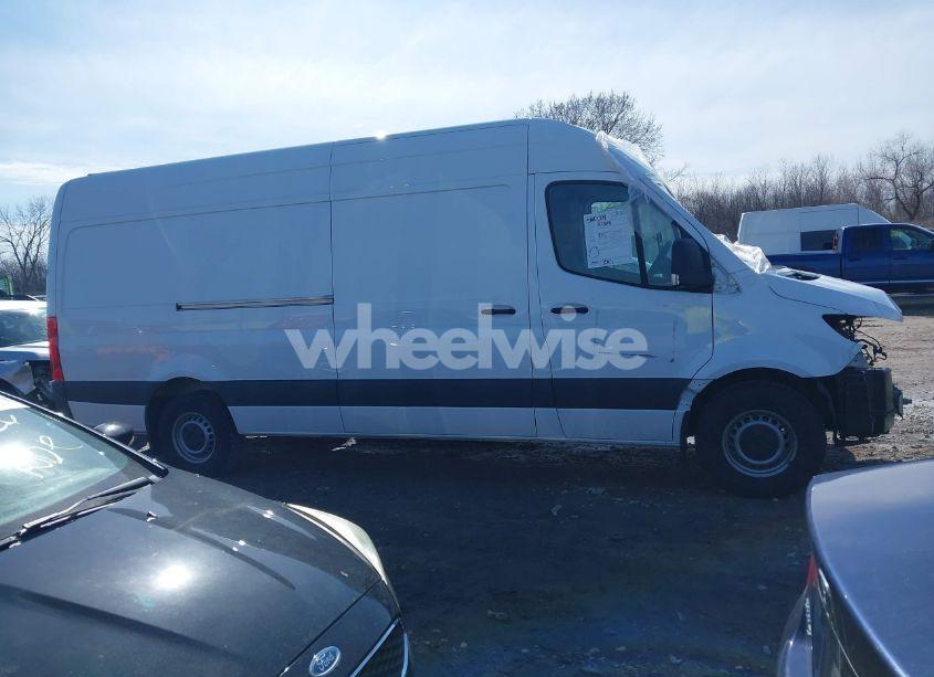 Photo 13 of 2023 Mercedes-benz Sprinter 2500 HIGH ROOF 4-CYL DIESEL HO (VIN W1Y4NCHY0PT152394)