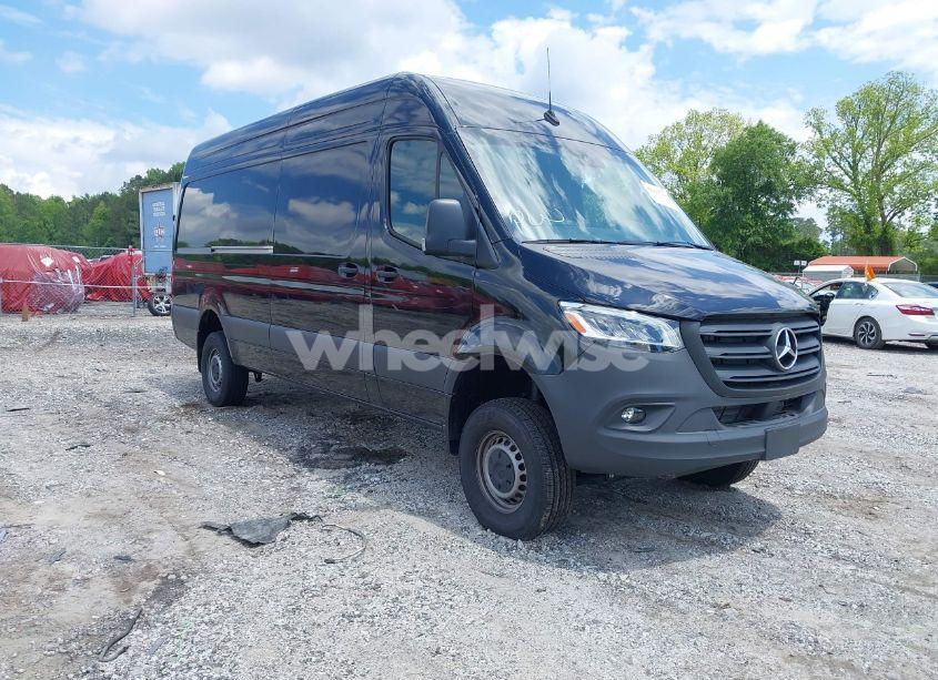 2024 Mercedes-benz Sprinter 2500 HIGH ROOF 4-CYL DIESEL HO/STANDARD ROOF 4-CYL DIESEL HO (VIN W1Y4NCVY6RT182569) main photo