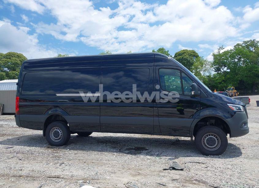 Photo 12 of 2024 Mercedes-benz Sprinter 2500 HIGH ROOF 4-CYL DIESEL HO/STANDARD ROOF 4-CYL DIESEL HO (VIN W1Y4NCVY6RT182569)