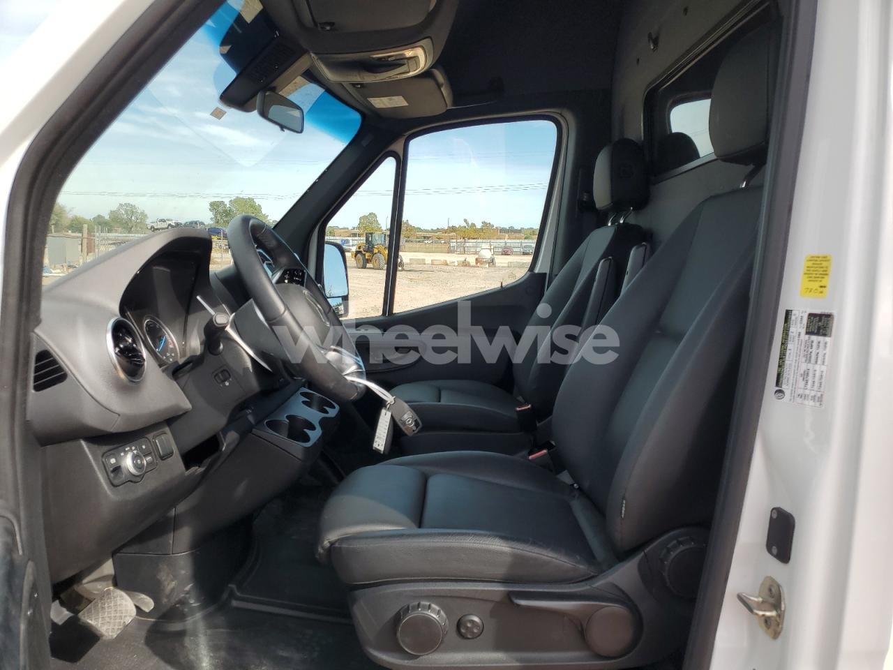 Photo 7 of 2024 MERCEDES BENZ ESPRINTER DELIVERY VAN (VIN W1Y4UCHY7RT178948)