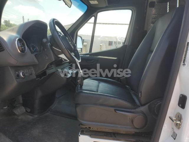 Photo 9 of 2024 MERCEDES-BENZ ESPRINTER 2500 (VIN W1Y4VCHY3RT182265)