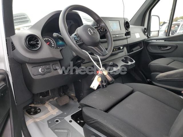 Photo 8 of 2024 MERCEDES-BENZ SPRINTER 3500 (VIN W1Y5NBHYXRT169642)