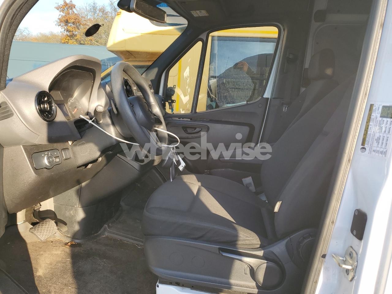 Photo 7 of 2022 MERCEDES-BENZ SPRINTER 1500 DELIVERY VAN (VIN W1Y70BGY3NT107941)