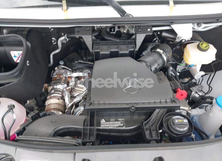 Photo 10 of 2025 Mercedes-benz Sprinter 2500 STANDARD ROOF 4-CYL DIESEL (VIN W1Z4KFHY4SP812671)