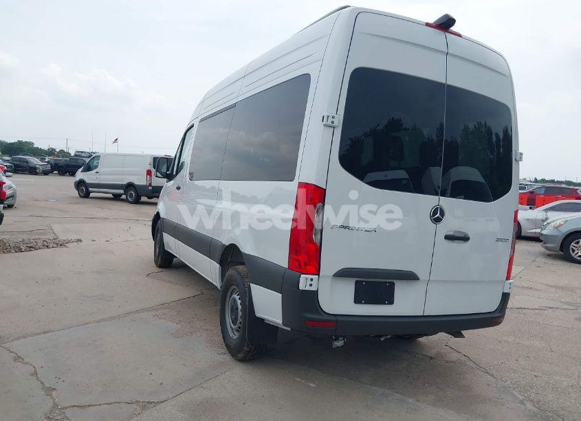 Photo 3 of 2025 Mercedes-benz Sprinter 2500 STANDARD ROOF 4-CYL DIESEL (VIN W1Z4KFHY4SP812671)