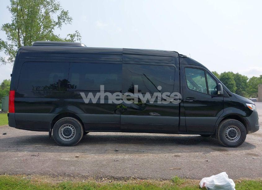 Photo 13 of 2025 Mercedes-benz Sprinter 2500 HIGH ROOF 4-CYL DIESEL (VIN W1Z4KGHY2ST213362)