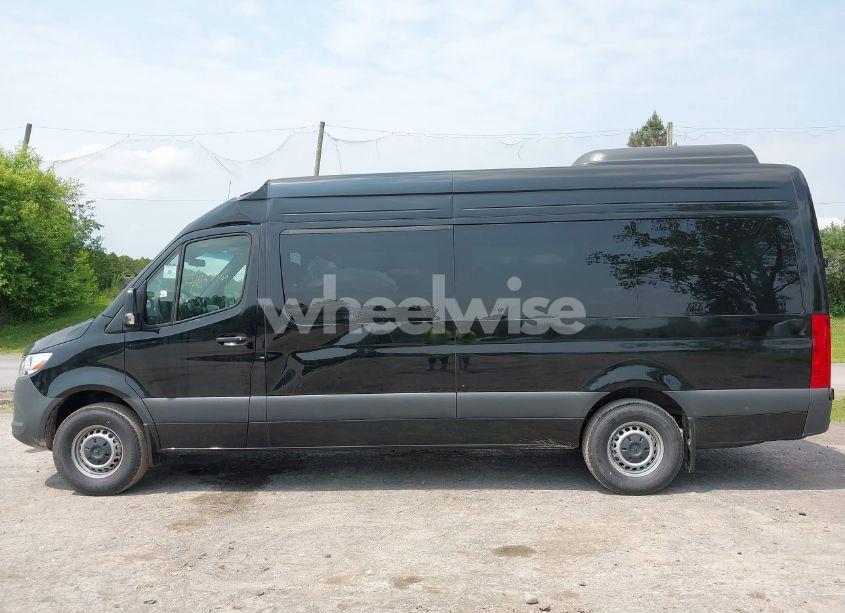 Photo 14 of 2025 Mercedes-benz Sprinter 2500 HIGH ROOF 4-CYL DIESEL (VIN W1Z4KGHY2ST213362)