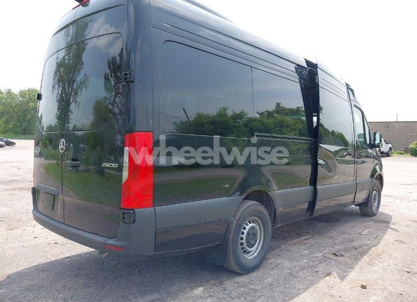Photo 4 of 2025 Mercedes-benz Sprinter 2500 HIGH ROOF 4-CYL DIESEL (VIN W1Z4KGHY2ST213362)