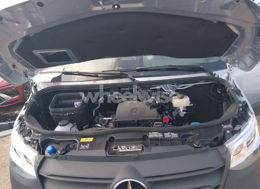 Photo 10 of 2025 Mercedes-benz Sprinter 2500 HIGH ROOF 4-CYL DIESEL (VIN W1Z4KGHY2ST217279)