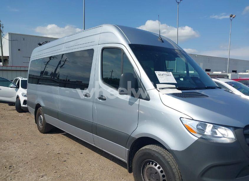 Photo 13 of 2025 Mercedes-benz Sprinter 2500 HIGH ROOF 4-CYL DIESEL (VIN W1Z4KGHY2ST217279)