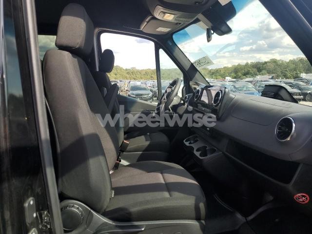 Photo 6 of 2025 MERCEDES-BENZ SPRINTER 2500 (VIN W1Z4KGHY3ST221227)