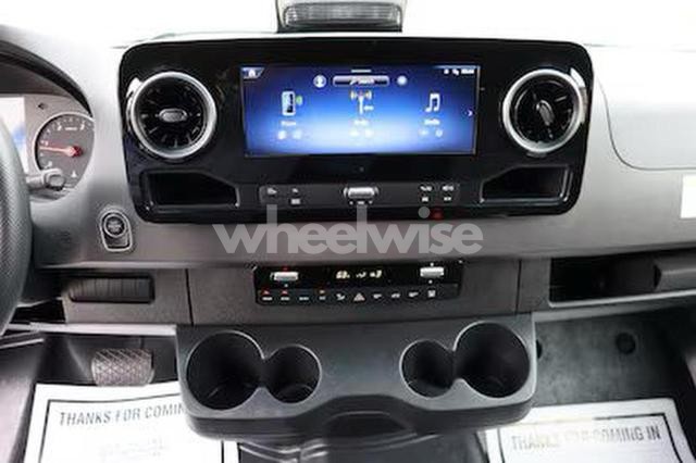Photo 2 of 2025 MERCEDES-BENZ SPRINTER 2500 (VIN W1Z4KGHY7ST213843)