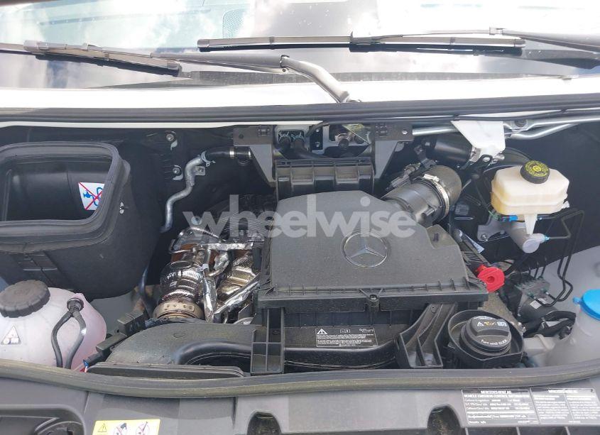 Photo 10 of 2025 Mercedes-benz Sprinter 2500 HIGH ROOF 4-CYL DIESEL (VIN W1Z4KGHY8ST216668)