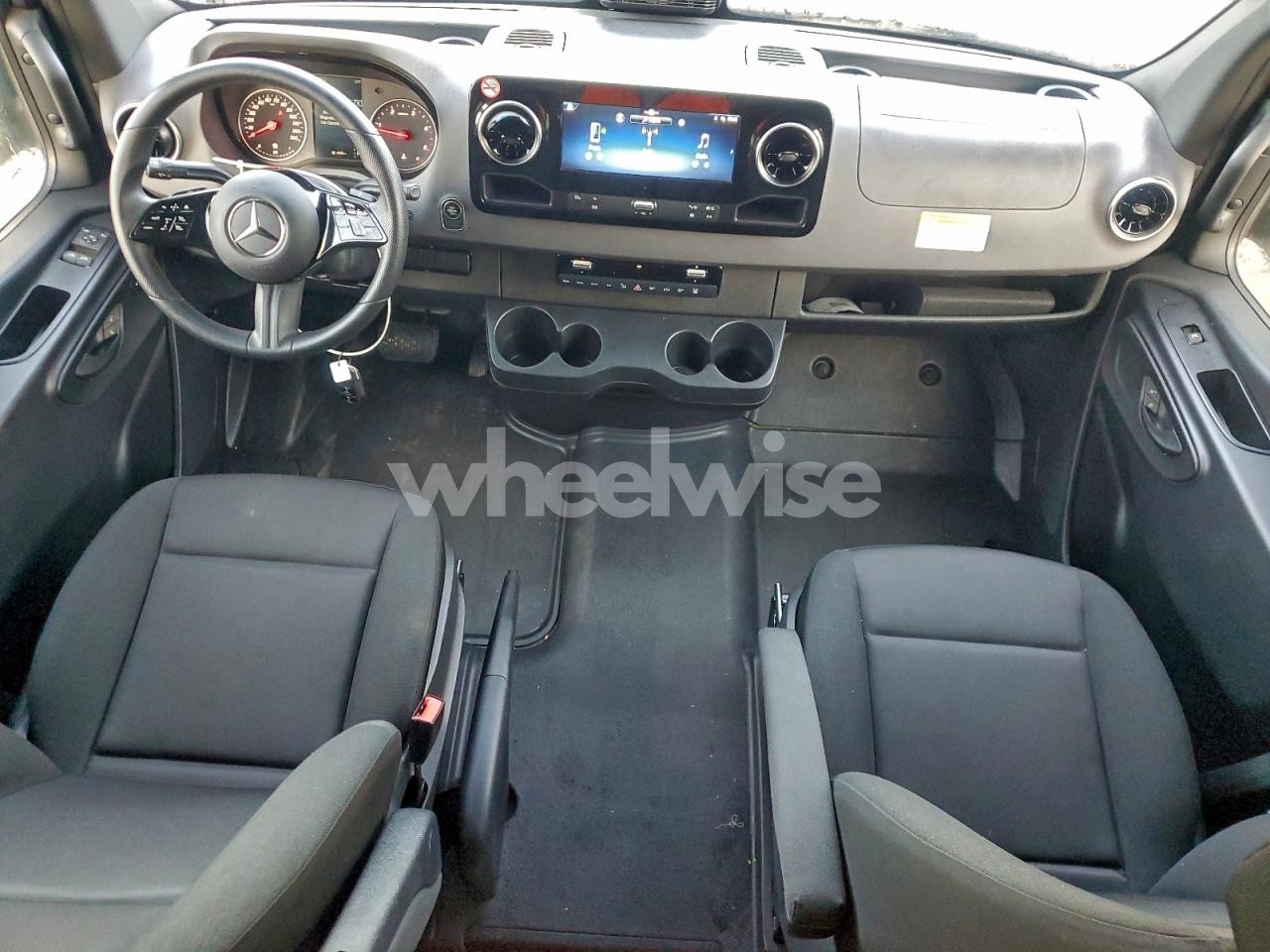 Photo 8 of 2025 MERCEDES-BENZ SPRINTER 2500 (VIN W1Z4KGHY9ST220230)