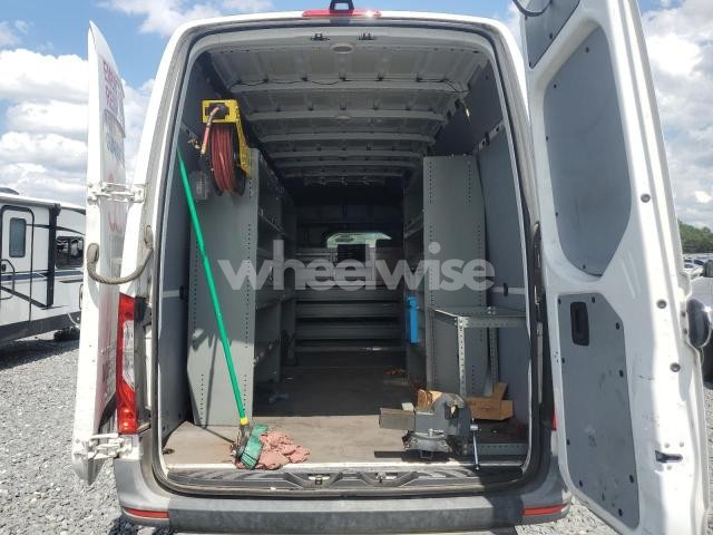 Photo 2 of 2021 FREIGHTLINER SPRINTER 2500 N/A (VIN W2Y40CHY8MT070636)
